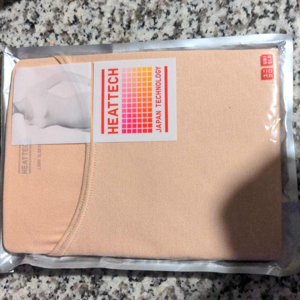 UNIQLO heat tech M